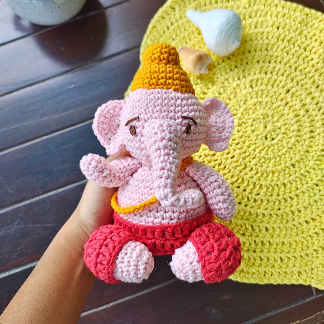 Handmade Crochet Ganpati Idol – 8" Lord Ganesha Cotton-Acrylic Yarn