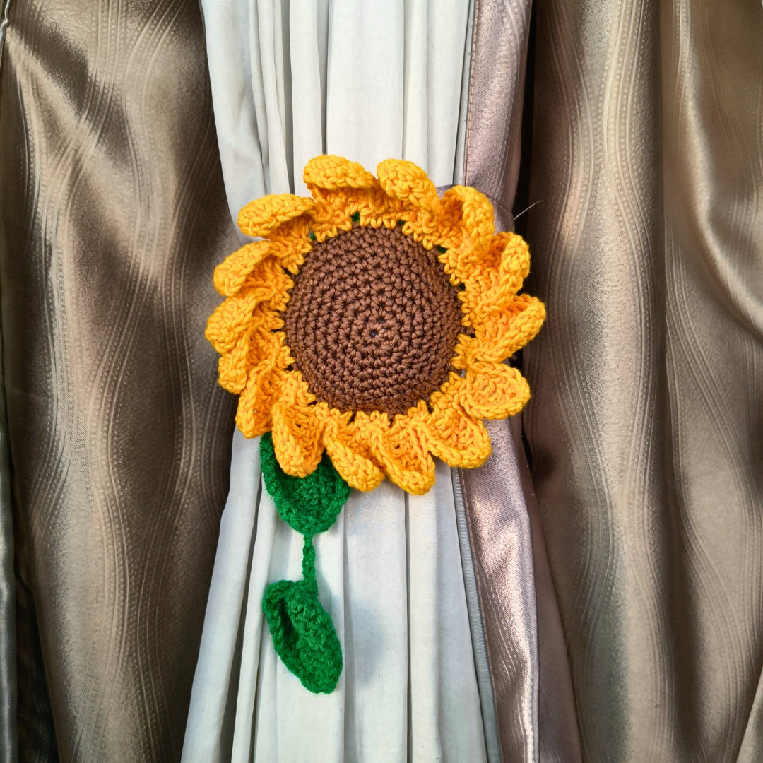 Curtain Tie Sunflower – Handmade Crochet Floral Window Tieback | Boho Room Decor | Flower Curtain Holder | Cottagecore Home Accessory