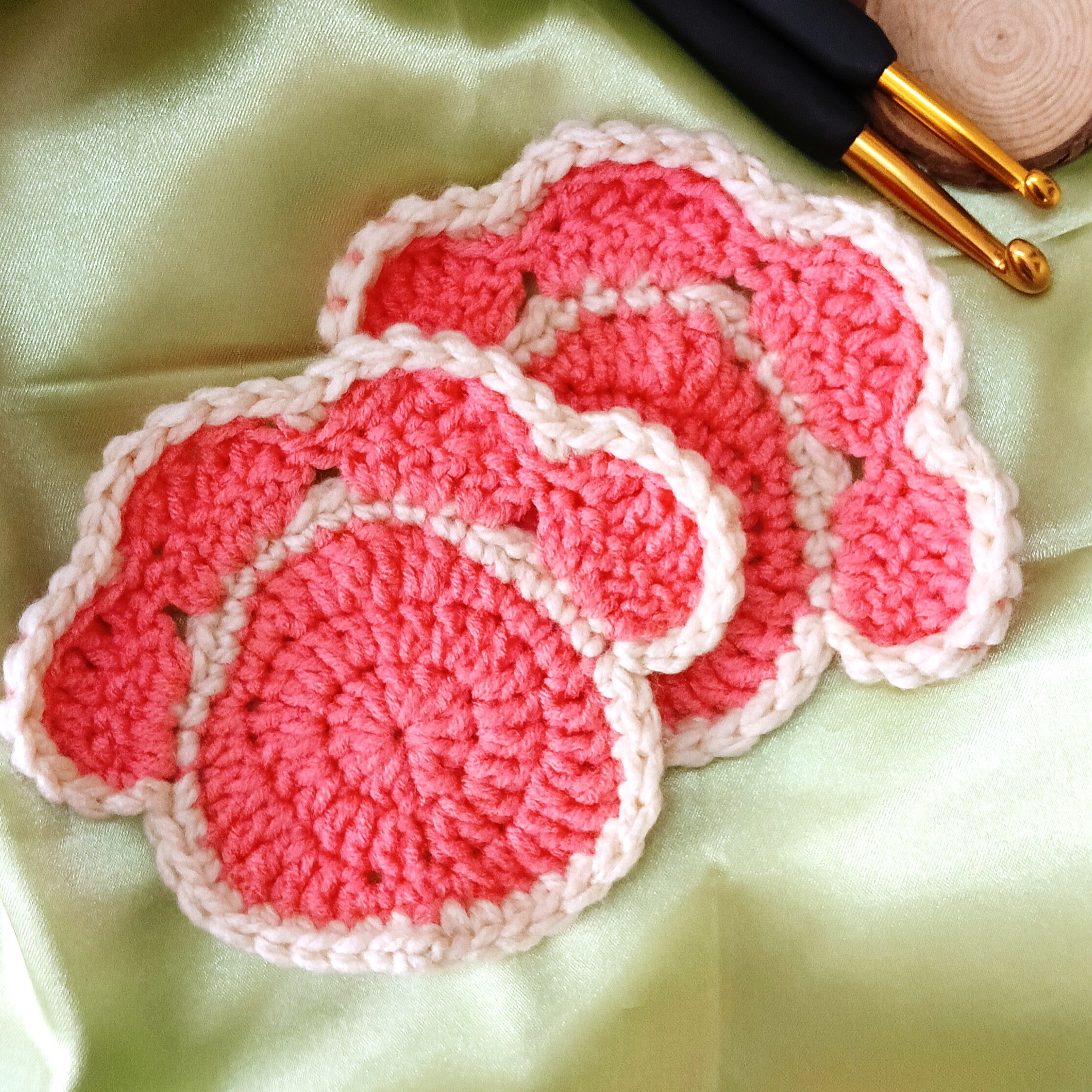 Hamper Festive Table Glow Set– Crochet Diwali Gift Set with Watermelon Placemats, Kitty Paw Coasters