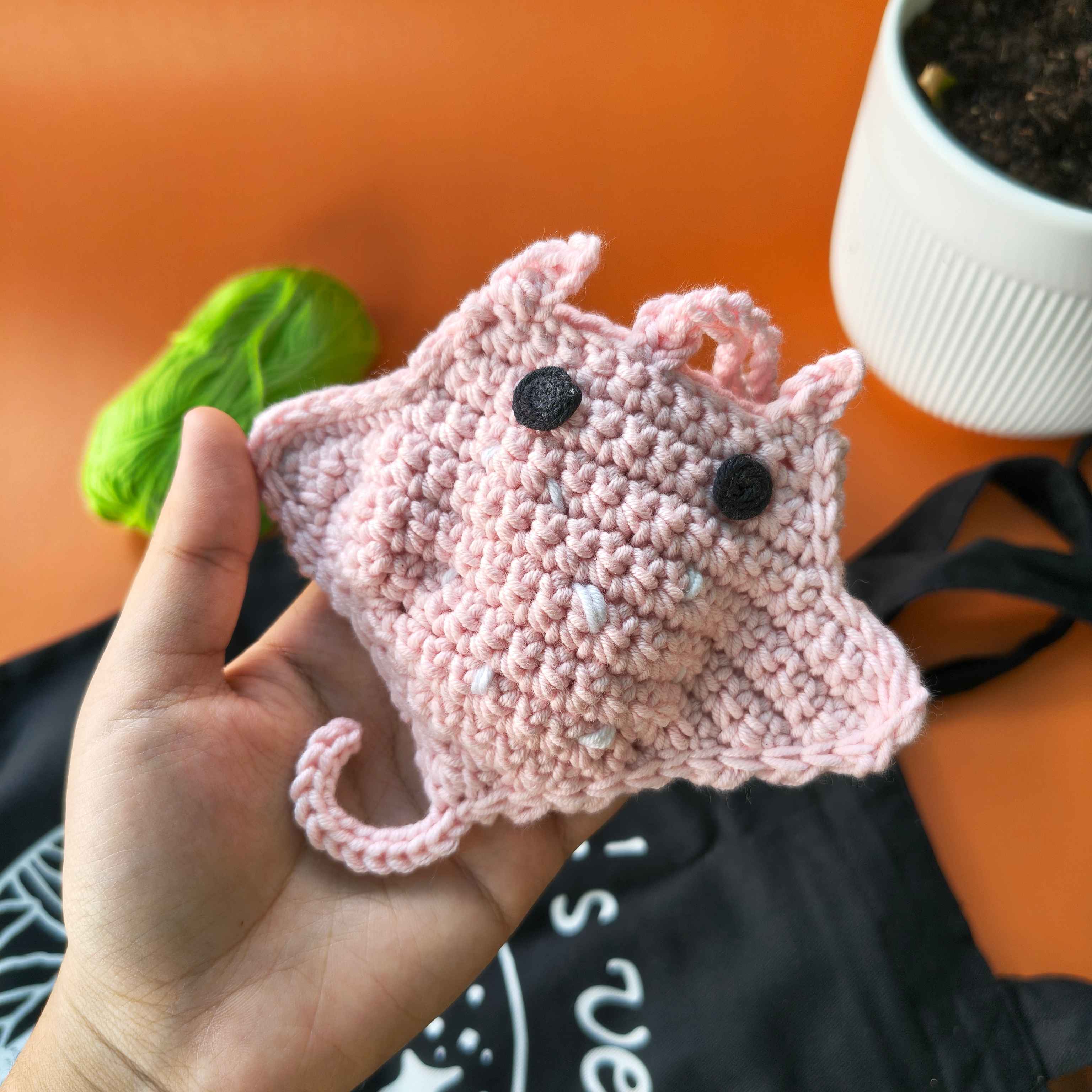 Mini Pouch Stingray with String – Handmade Crochet Bag