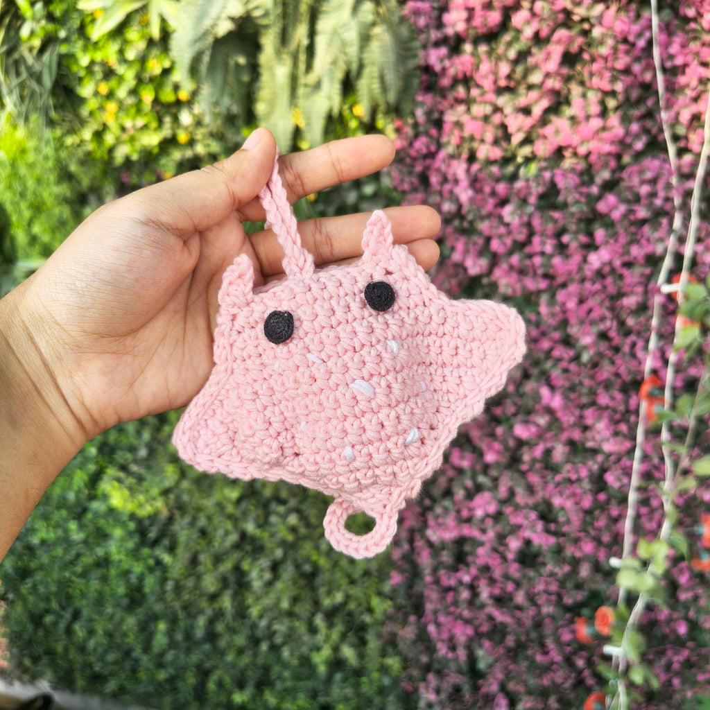 Mini Pouch Stingray with String – Handmade Crochet Bag