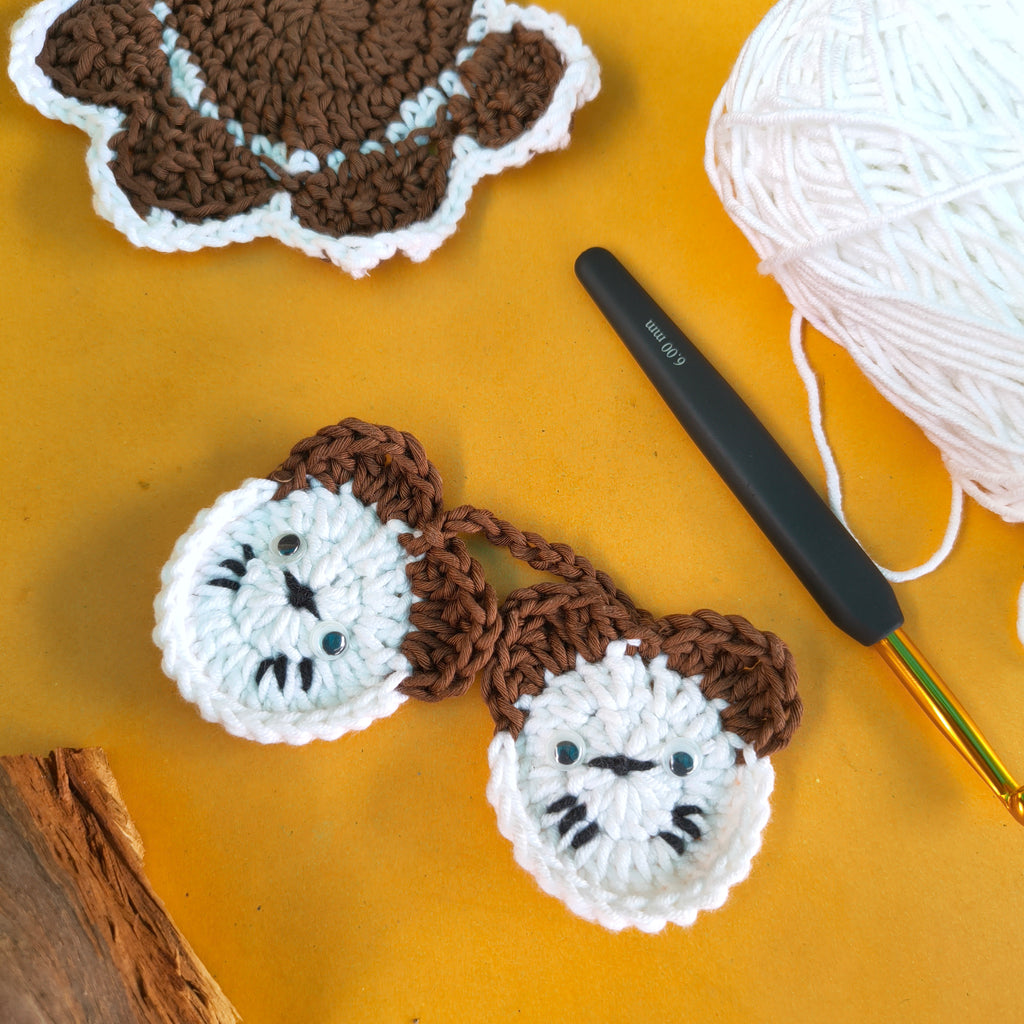 Magnetic Charm Cat – Handmade Crochet Multipurpose Accessory