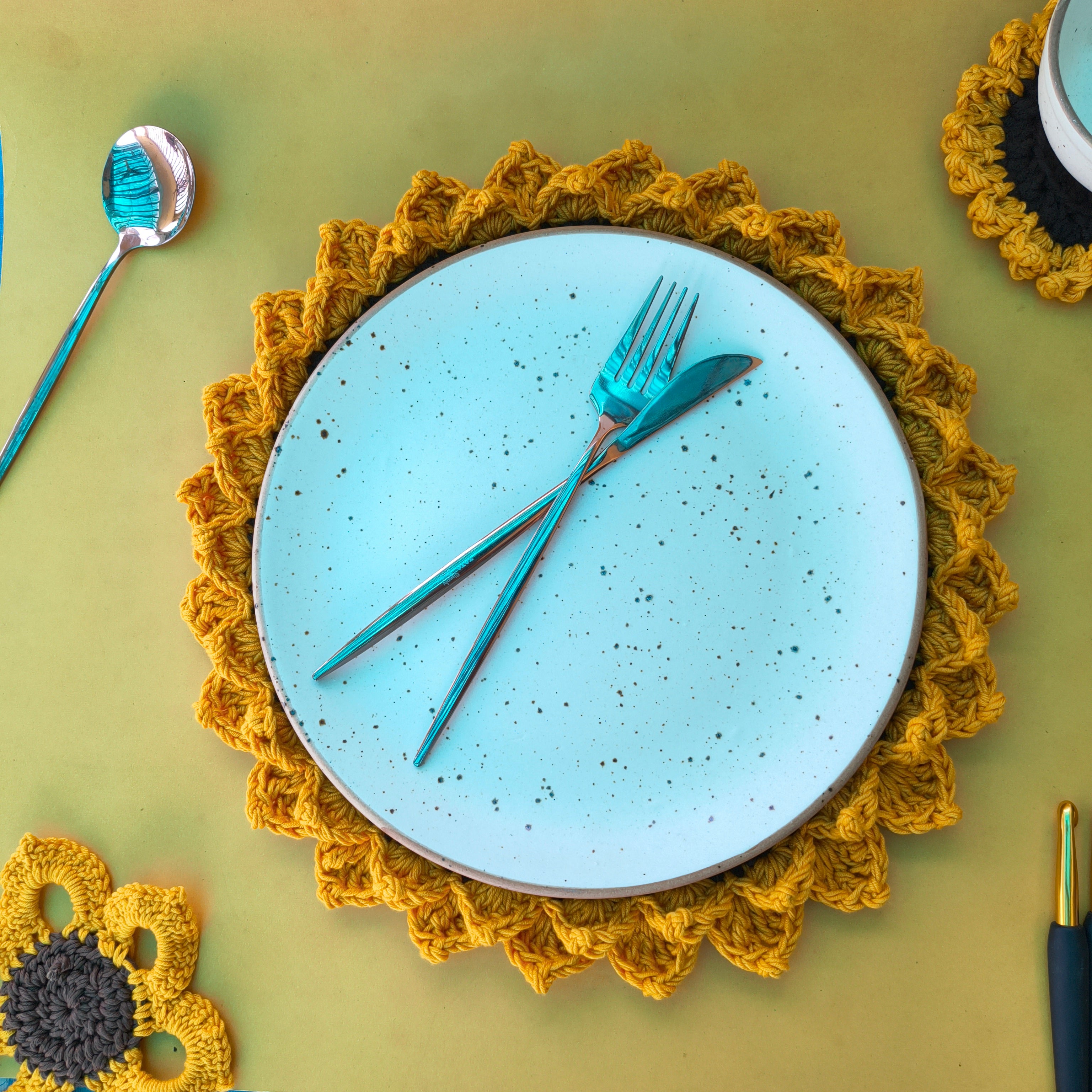 Handmade Sunflower Table Mat | Crochet Floral Placemat (14 inch)