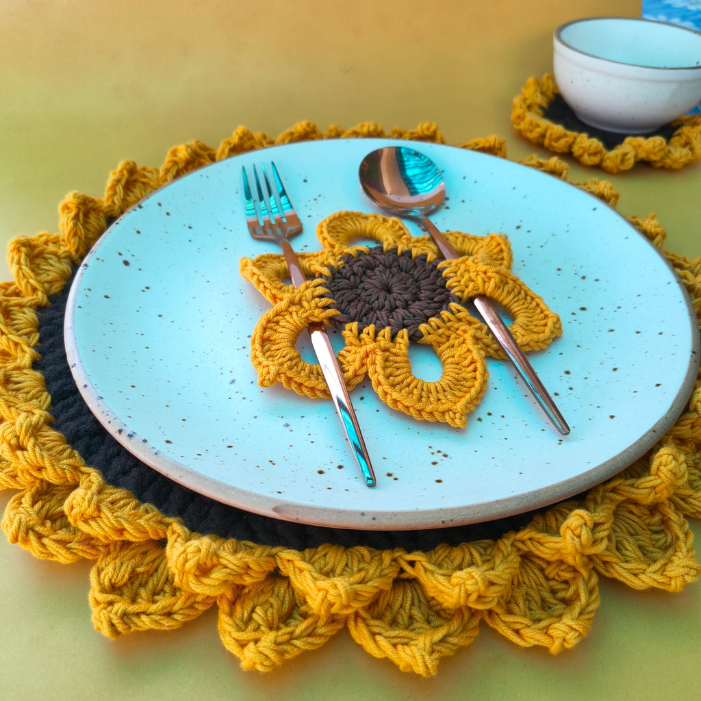 Handmade Sunflower Cutlery Holder – Crochet Floral Kitchen Organizer