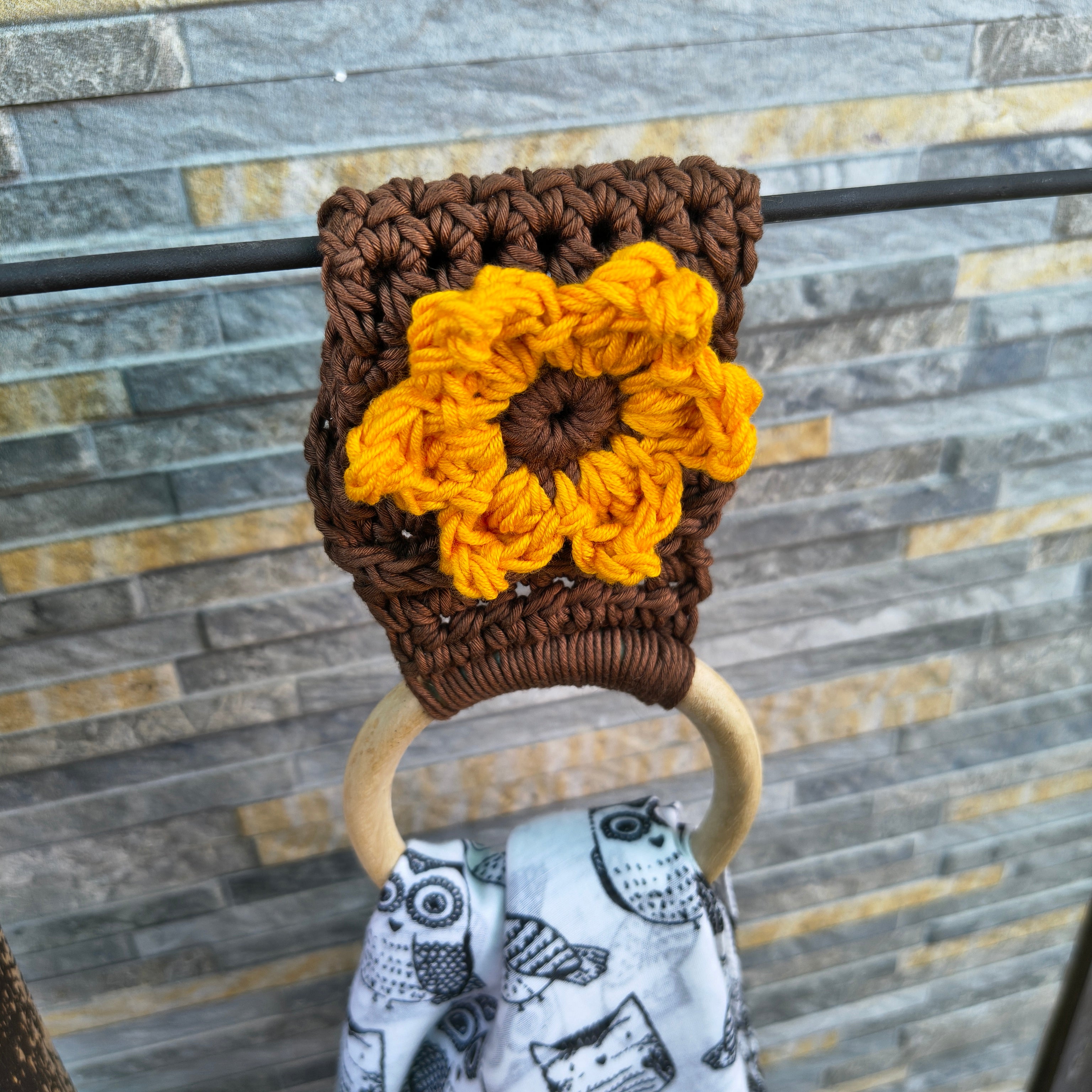 Handmade Sunflower Napkin Hanger – Crochet Floral Kitchen & Dining Décor