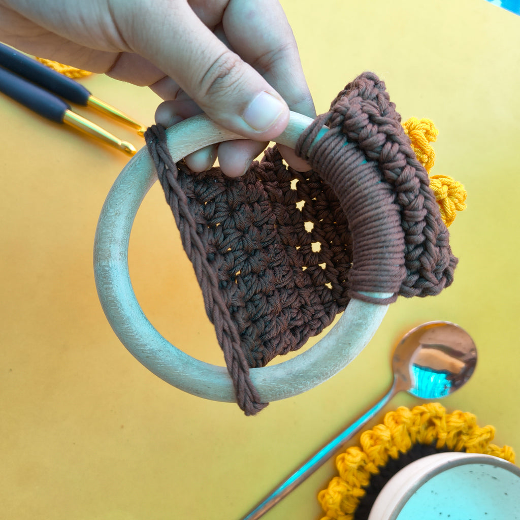 Handmade Sunflower Napkin Hanger – Crochet Floral Kitchen & Dining Décor