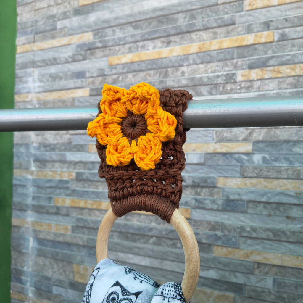 Handmade Sunflower Napkin Hanger – Crochet Floral Kitchen & Dining Décor